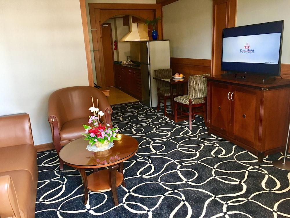 Planet Holiday Hotel & Residence Nagoya Exterior photo